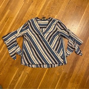 W5 ANTHROPOLOGIE Women's Small Blue White Pink Hanging Split Sleeve Top Blouse